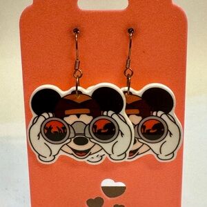 Playful Safari Mickey Mouse